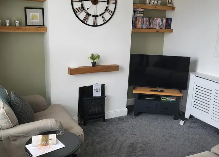 Rugby Town Centre House Close To Rugby Train Station And Rugby School