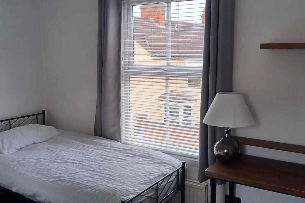 Holiday home Town Centre House Close To Train Station And School Rugby